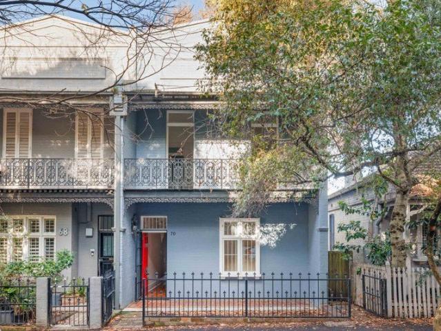 Oversized terrace close to everything