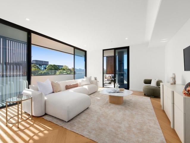 OVERSIZED THREE BEDROOM + MEDIA PENTHOUSE WITH EXPANSIVE TERRACE AND EASTERN VIEWS