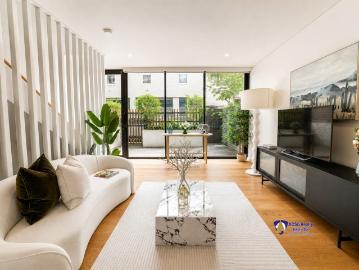 Oversized Three Bedrooms Townhouse in the Heart of Camperdown
