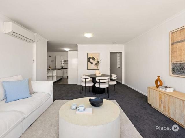 Oversized Two Bedroom Apartment in the Heart of Fortitude Valley