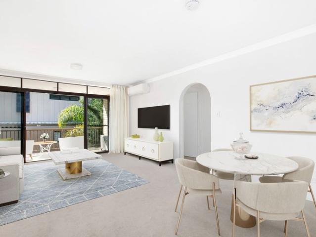 OVERSIZED TWO BEDROOM APARTMENT