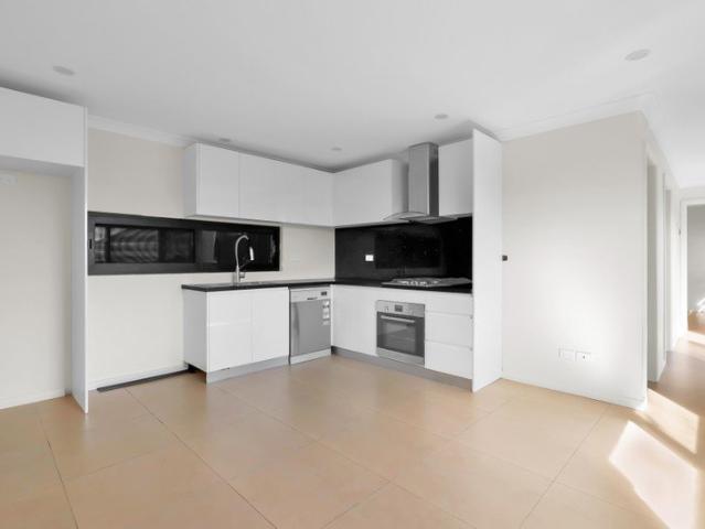 OVERSIZED TWO BEDROOM GRANNY FLAT WITH AIR CONDITIONING