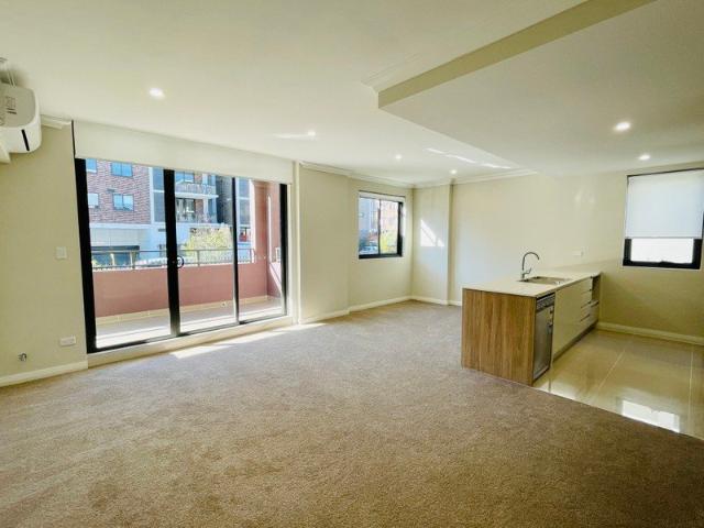 OVERSIZED TWO BEDROOM WITH TWO BASEMENT PARKING FOR LEASE