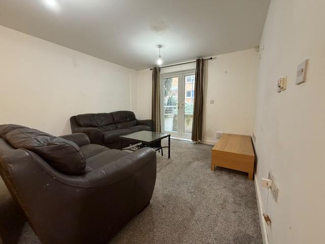 Overstone Court, Cardiff Bay CF10, 2 bed flat to rent, £1,025 pcm | PrimeLocation