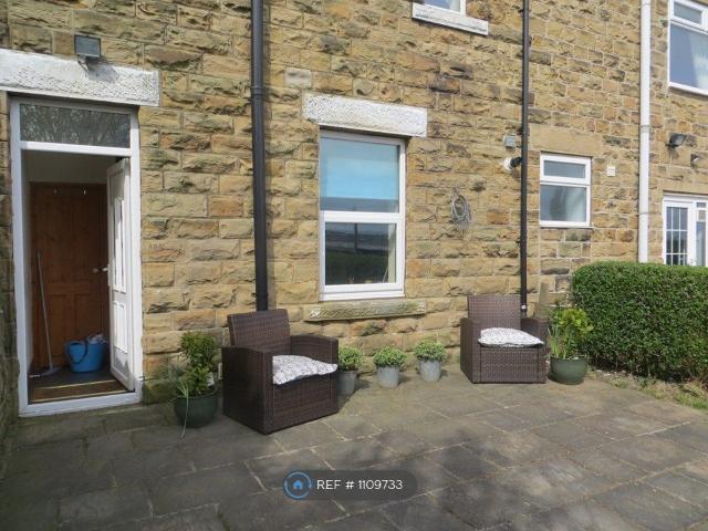 Overthorpe Road, Dewsbury WF12, 2 bed end terrace house to rent, £975 pcm | PrimeLocation
