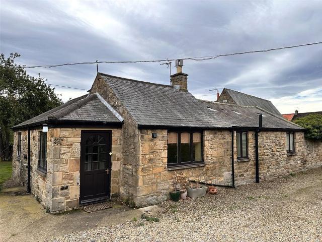 Ovington Hall Farm, Ovington. 2 bed bungalow to rent £850 pcm £196 pw