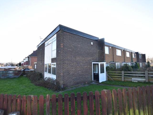 Oxclose Lane, Nottingham 3 bed terraced house to rent £895 pcm £207 pw