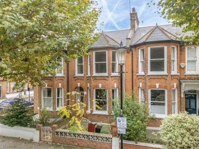 Oxford Gardens, London W10, 3 bed flat to rent, £3,750 pcm | PrimeLocation