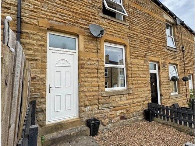 Oxford St, Wakefield WF3, 2 bed terraced house to rent, £825 pcm | PrimeLocation