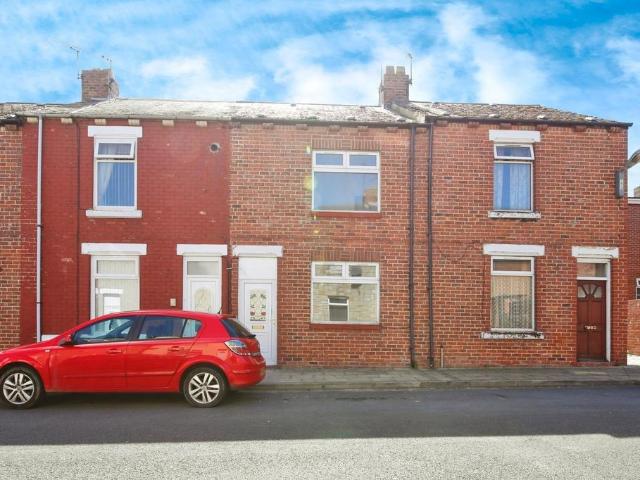 Oxford Street, Bishop Auckland DL14 2 bed terraced house to rent £400 pcm £92 pw