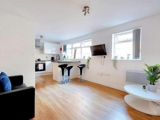 Oxford Street, Leicester LE1 1 bed in a flat share to rent £689 pcm £159 pw