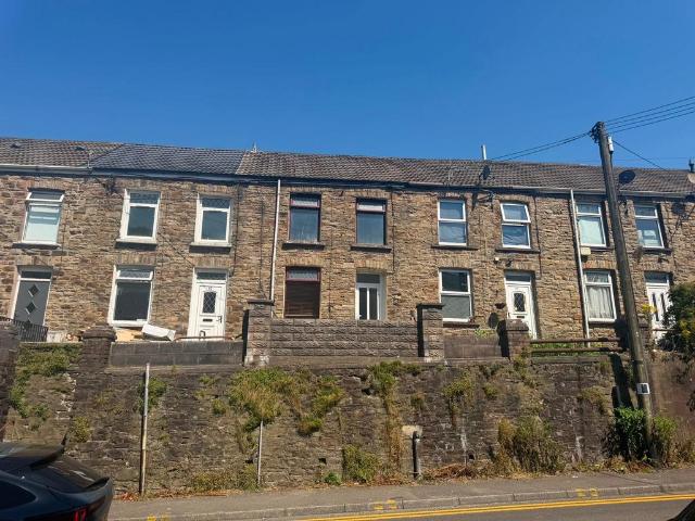 Oxford Street, Pontycymer, Bridgend 3 bed terraced house to rent £800 pcm £185 pw