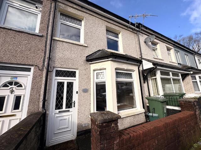 Oxford Street, Pontypridd CF37 4 bed house to rent £1,500 pcm £346 pw