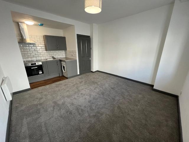 Oxford Street, Weston Super Mare BS23, 1 bed flat to rent, £795 pcm | PrimeLocation