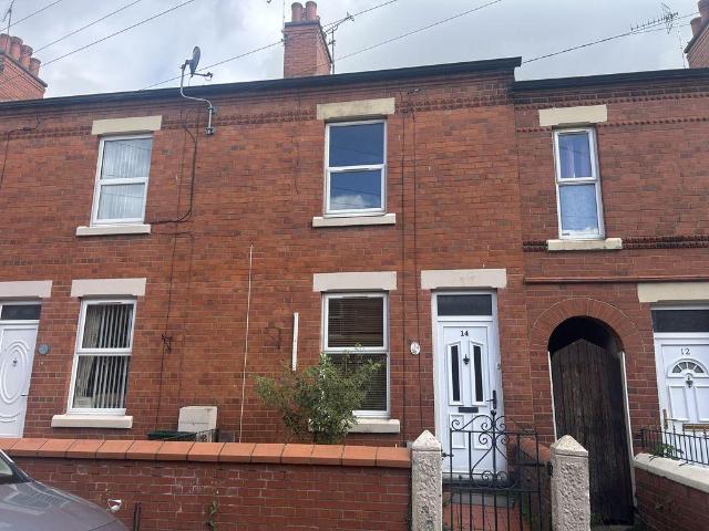 Oxford Street, Wrexham 2 bed terraced house to rent £750 pcm £173 pw