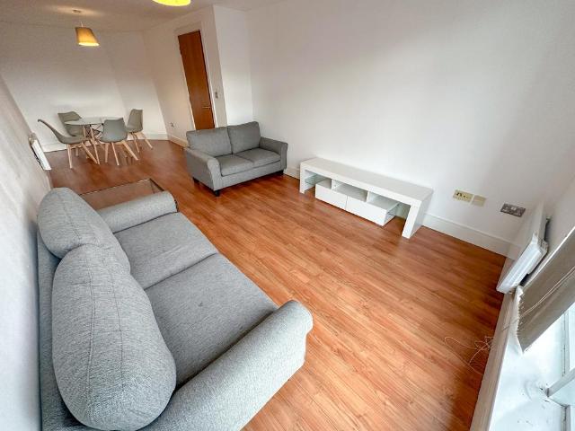 OXFORD STREET/HOSPITAL, Mount Pleasant, Knowledge Quarter, Liverpool, L3 5SR, United Kingdom | 2 bed apartment for rent #138777033 | Rentberry