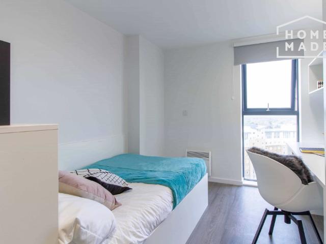 Oxford Point BH8, Studio to rent, £775 pcm | PrimeLocation