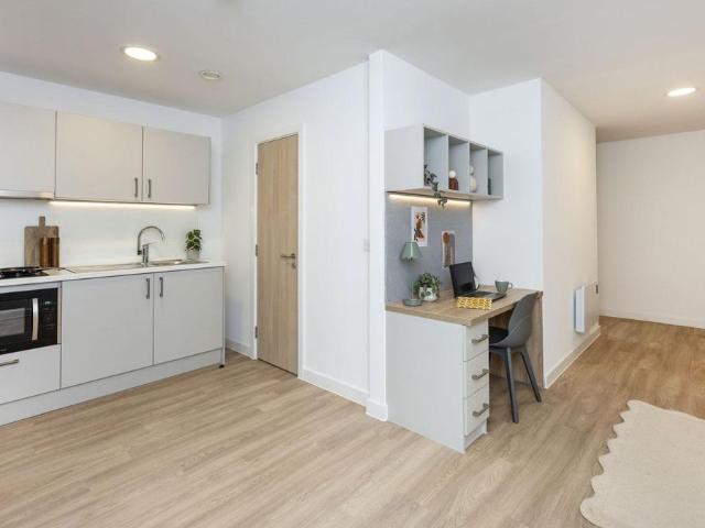 Oxford Place, Manchester M14, Studio to rent, £1,517 pcm | PrimeLocation