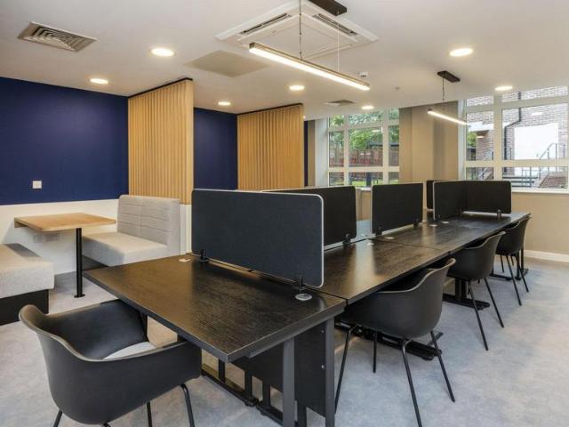 Oxford Place, Manchester M14 Studio to rent £1,517 pcm £350 pw