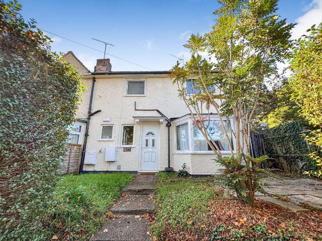 Oxford Road, Tilehurst RG30, 4 bed end terrace house to rent, £2,200 pcm | PrimeLocation