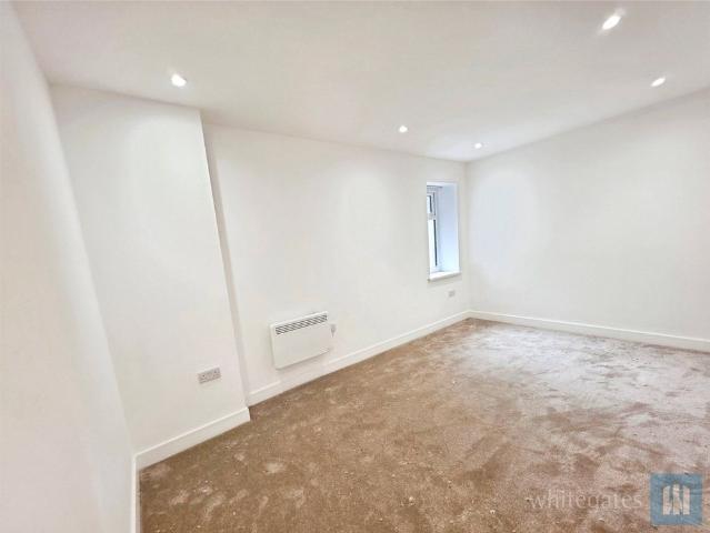 Oxford Road, Dewsbury, Kirklees, WF13