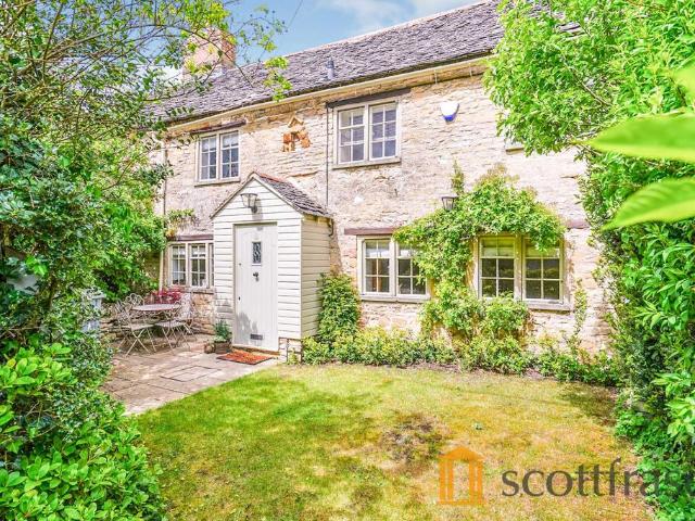 Oxford Road, Eynsham, Witney, OX29 2 bed house to rent £1,700 pcm £392 pw