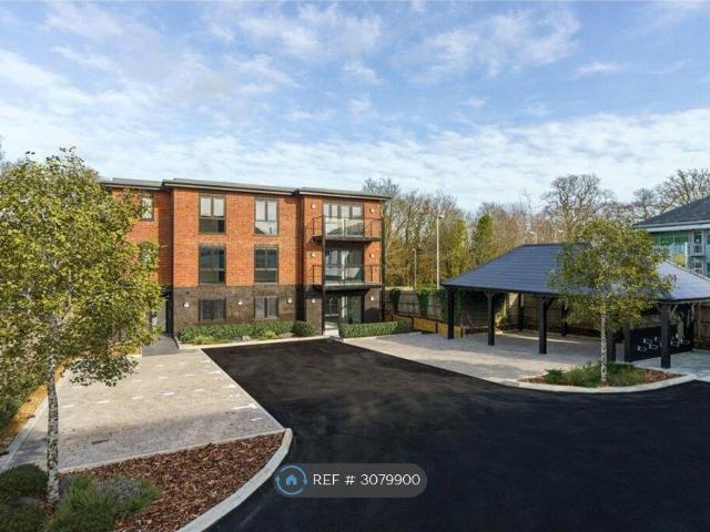 Oxford Road, Gerrards Cross SL9, 1 bed flat to rent, £1,600 pcm | PrimeLocation