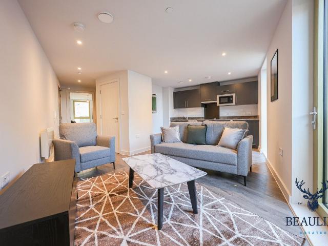 Oxford Road, Luton, 3 LU1, 1 bed flat to rent, £1,100 pcm | PrimeLocation