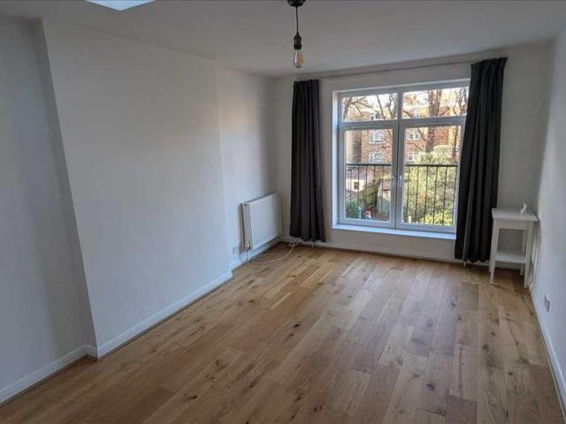 Oxford Road, Putney 1 bed apartment to rent £1,800 pcm £415 pw