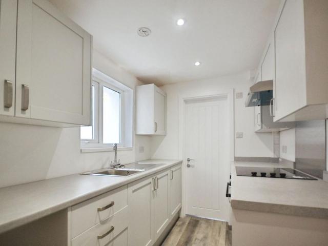Oxford Road, Reading RG30, 2 bed terraced house to rent, £1,500 pcm | PrimeLocation