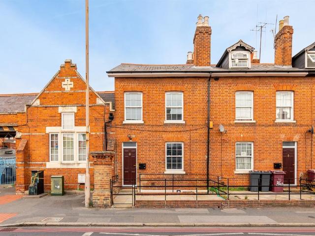 Oxford Road, Reading, RG30 2 bed terraced house to rent £1,800 pcm £415 pw