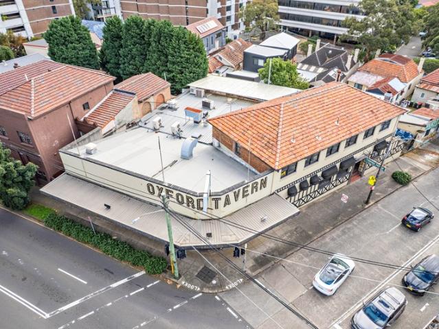 Oxford Tavern, Petersham