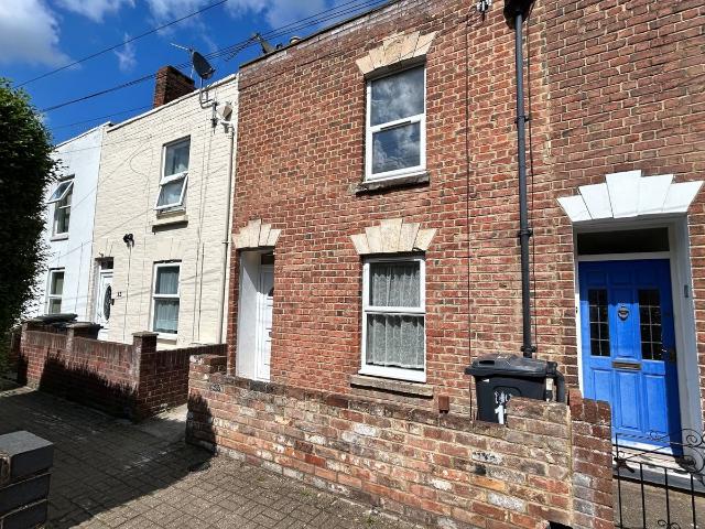 Oxford Terrace, Kingsholm, Gloucester GL1, 2 bed terraced house to rent, £1,100 pcm | PrimeLocation