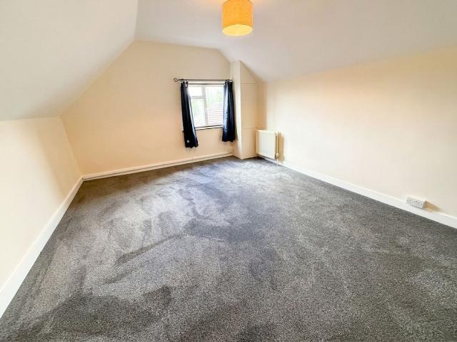 Oxhey Road, Watford WD19, 1 bed flat to rent, £1,250 pcm | PrimeLocation