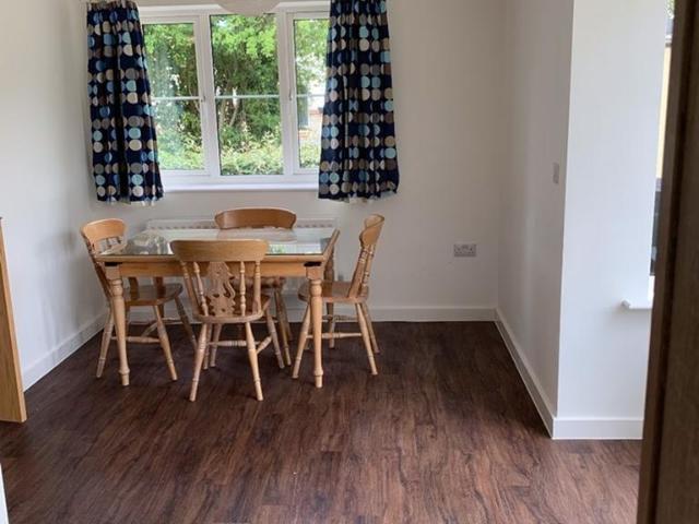 Oxleigh Way, Bristol BS34 1 bed in a house share to rent £675 pcm £156 pw