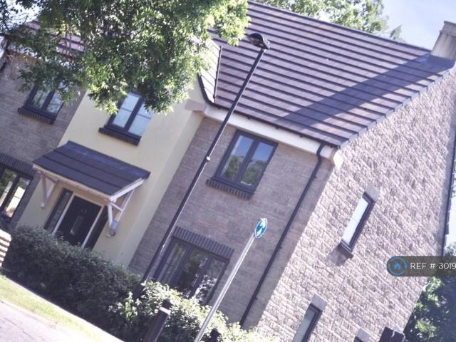 Oxleigh Way, Stoke Gifford, Bristol. 1 bed in a house share to rent £680 pcm £157 pw