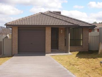OXLEY VALE Newly Refreshed Family Home for Lease