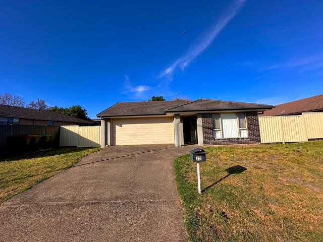OXLEY VALE 4 Bedroom House