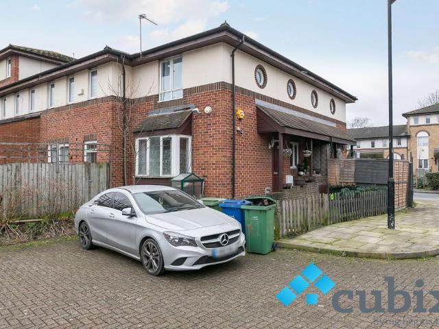 Oxley Close, London SE1 1 bed terraced house to rent £1,746 pcm £403 pw