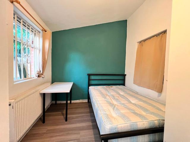 Oxley Close, London SE1, 4 bed terraced house to rent, £3,799 pcm | PrimeLocation