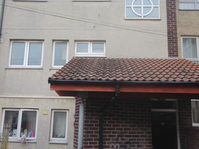 Oxton Way, Leeds LS9, 3 bed flat to rent, £1,300 pcm | PrimeLocation