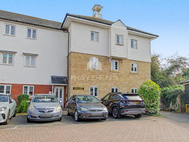 Oxton Close, Colchester