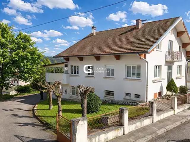 Oyonnax 01100 Achat / Vente maison 7 pièces t7 au dernier étage terrasse