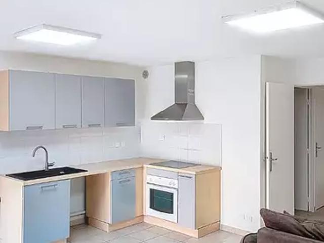 Oyonnax 01100 Location appartement 3 pièces t3 parking