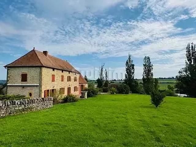 Oyé 71800 Achat / Vente maison 8 pièces t8