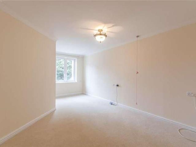 Oyster Lane, Byfleet, West Byfleet, Surrey, KT14