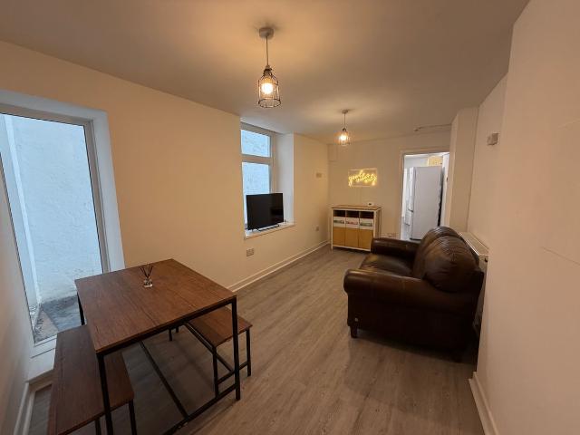 Oystermouth Road, West Glamorgan SA1, 1 bed property to rent, £470 pcm | PrimeLocation