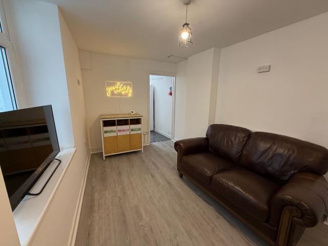 Oystermouth Road, West Glamorgan SA1, 1 bed property to rent, £470 pcm | PrimeLocation