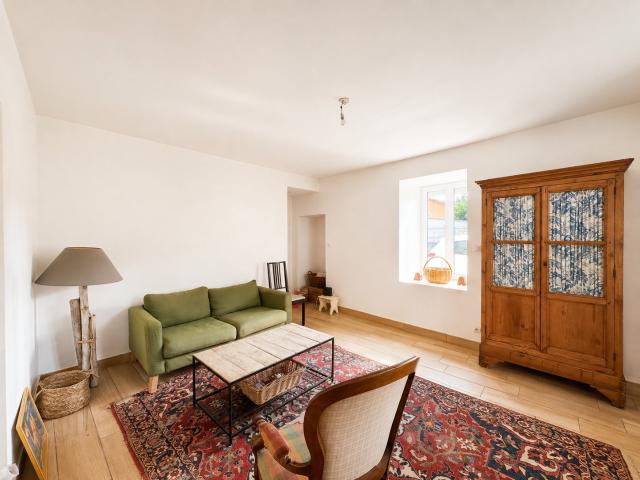 Oytier Saint Oblas: maison 116m2 3 chambres avec jardin
