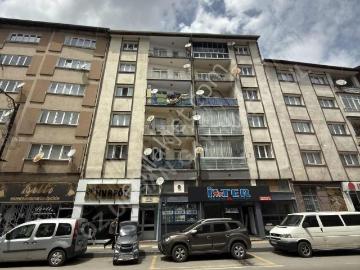 Öz Urhanlar Emlaktan Halil Rıfat Paşa Caddesi Üzeri Satılık 2+1